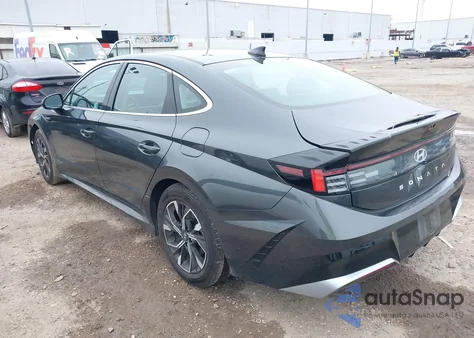 2025 Hyundai Sonata Sel z USA, uszkodzony, nr VIN KMHL64JA9SA472880